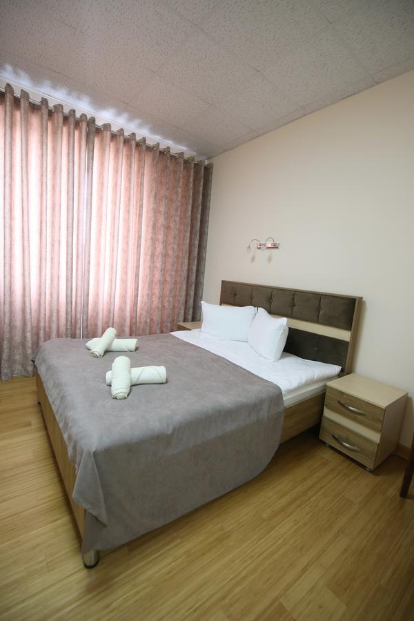 Hotel Mars Sugdidi Exterior foto