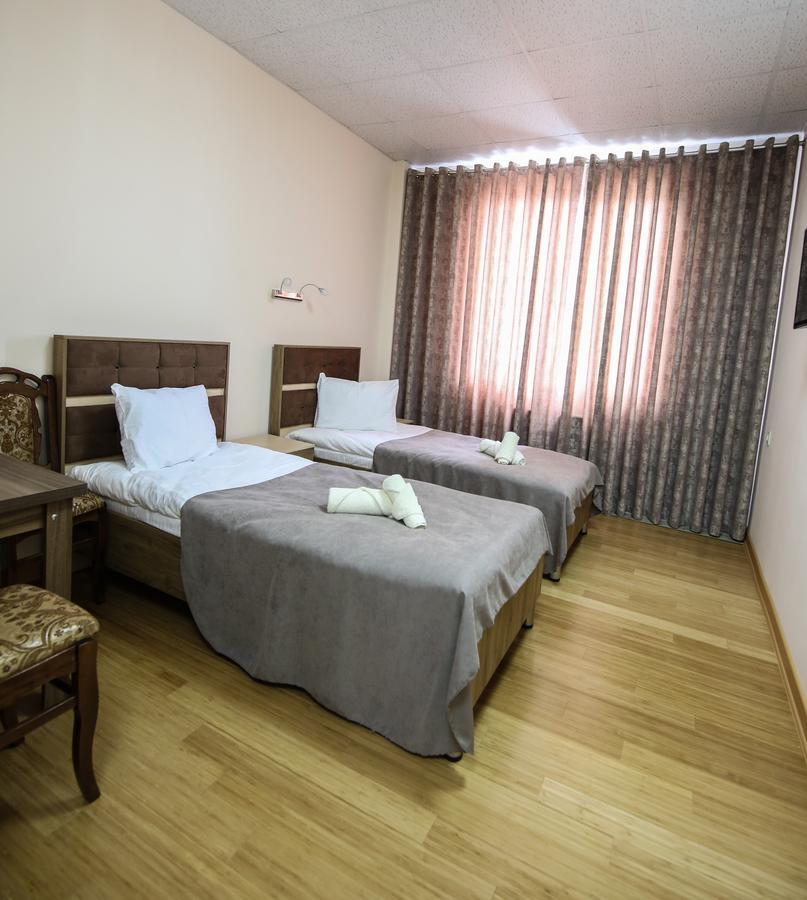 Hotel Mars Sugdidi Exterior foto