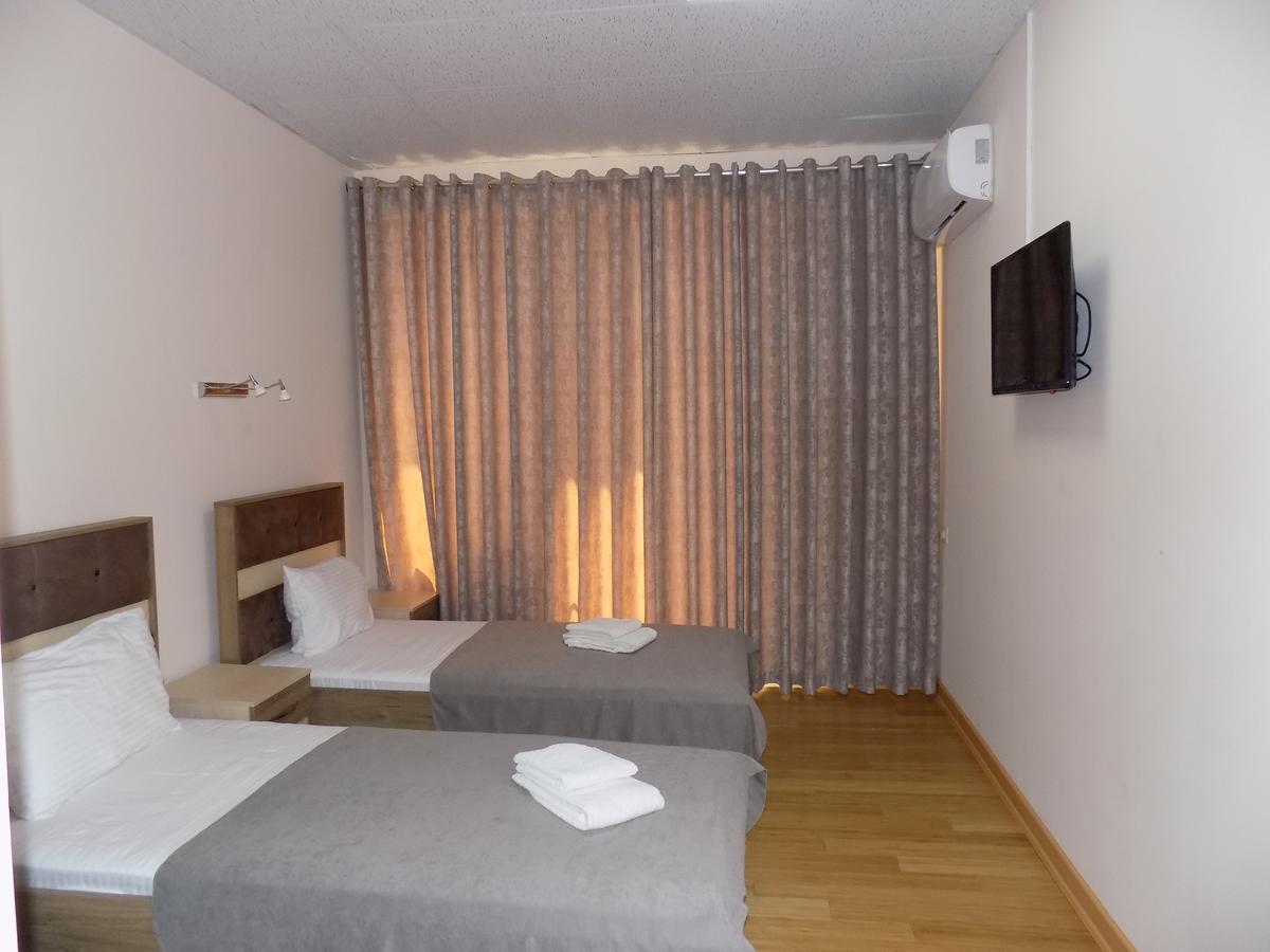 Hotel Mars Sugdidi Exterior foto
