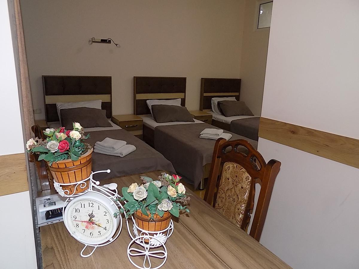 Hotel Mars Sugdidi Exterior foto
